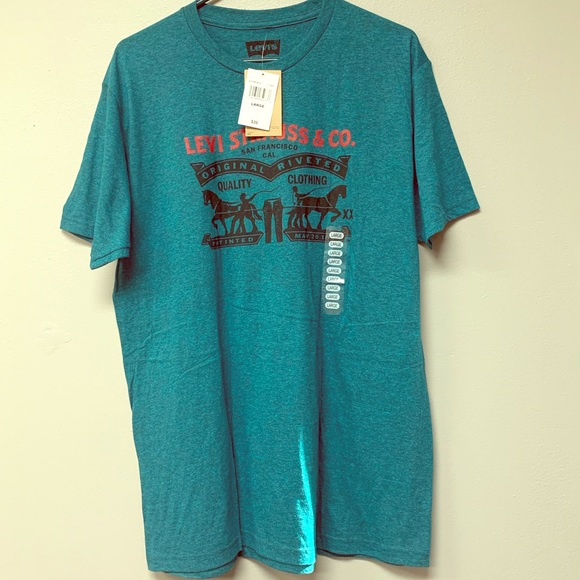 New LEVIS T-Shirt Large - Picture 1 of 4